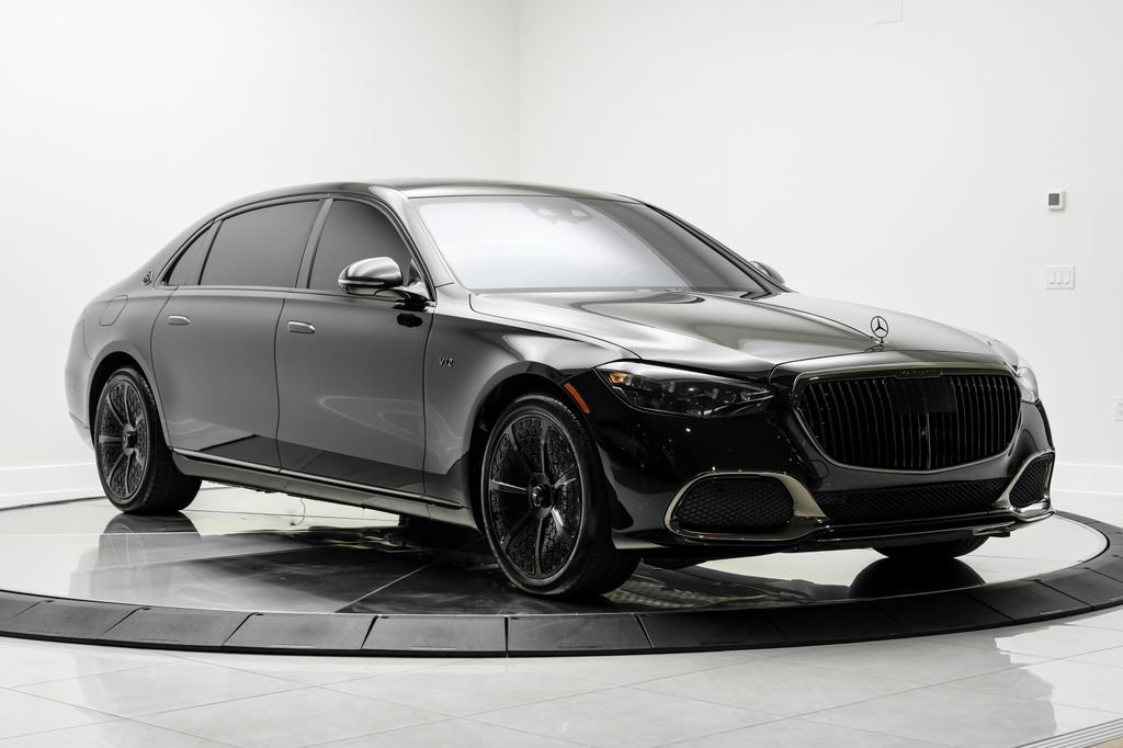 Used 2024 Mercedes-Benz Maybach S 680 4MATIC image 3