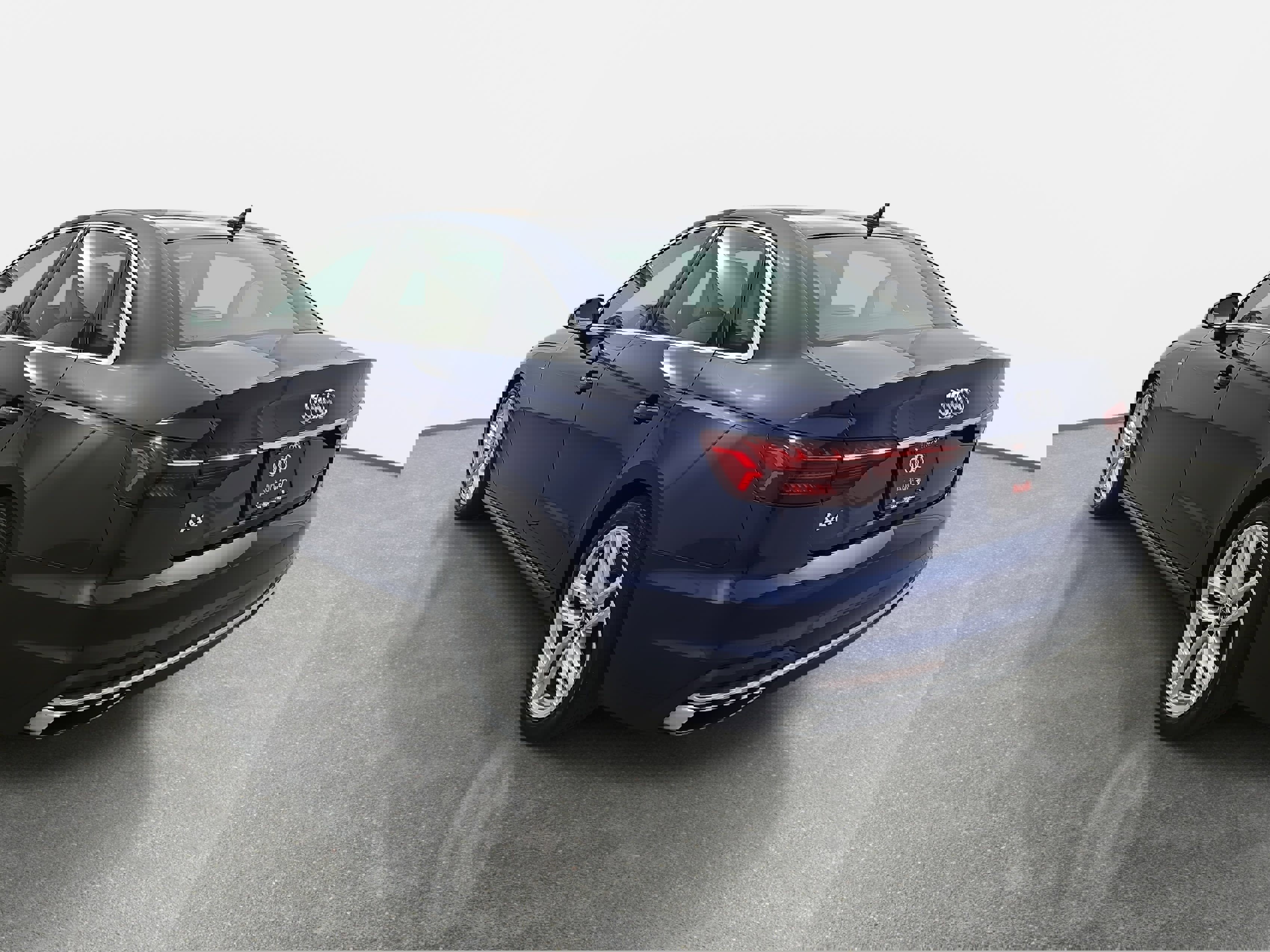 Used 2022 Audi A4 2.0T Premium w/ Convenience Package image 7