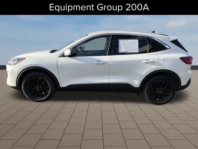 Used 2020 Ford Escape SE image 4
