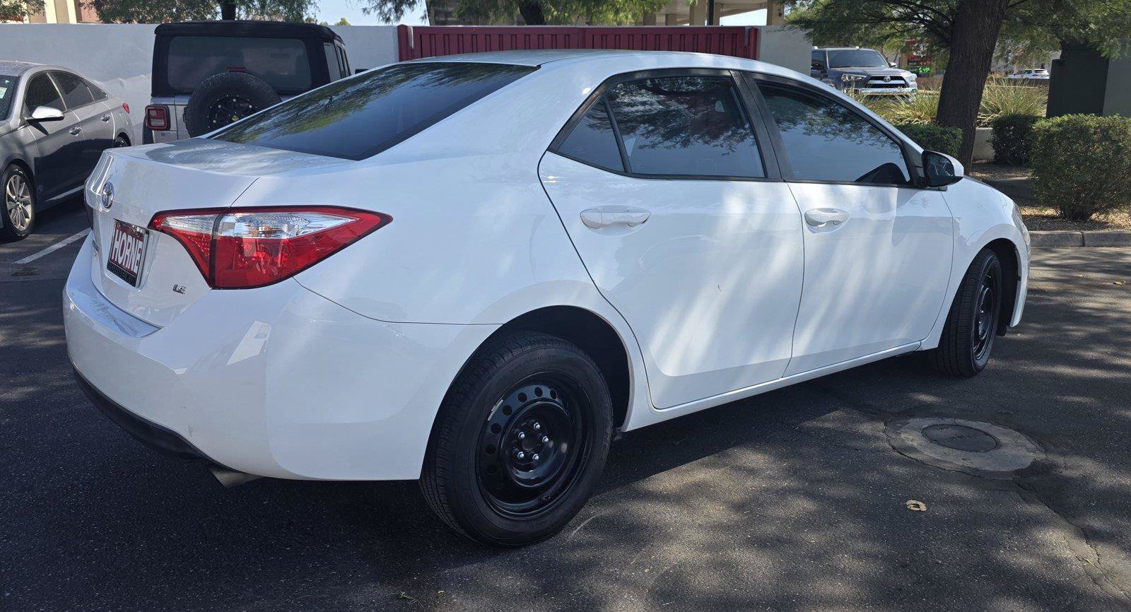 Used 2015 Toyota Corolla LE FWD image 5