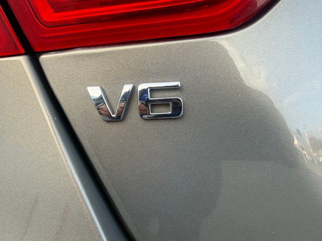 Used 2017 Chevrolet Impala LT FWD image 17