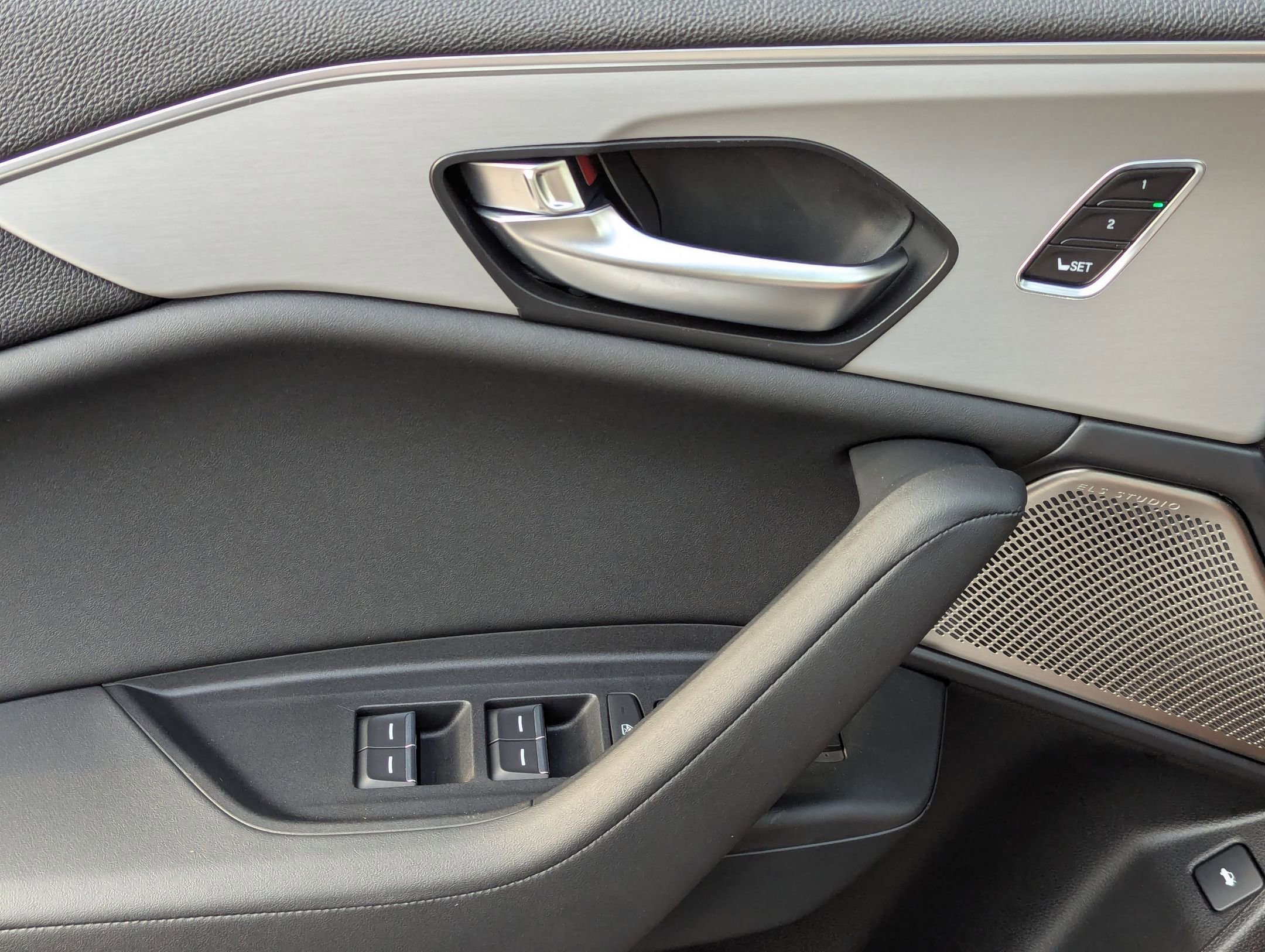 Certified 2025 Acura TLX w/ Technology Package FWD image 13