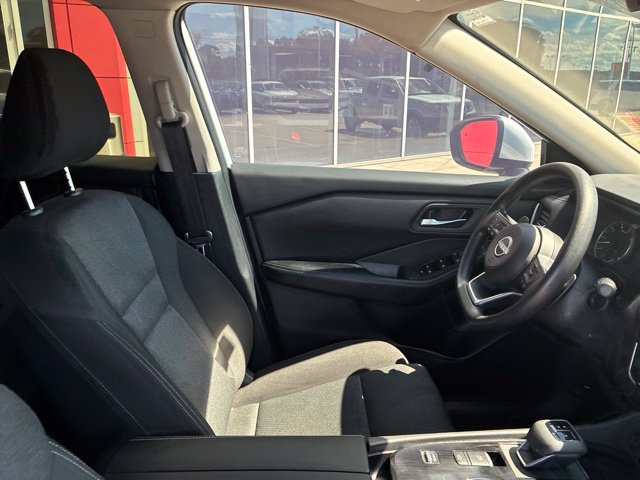 Used 2024 Nissan Rogue SV FWD image 10
