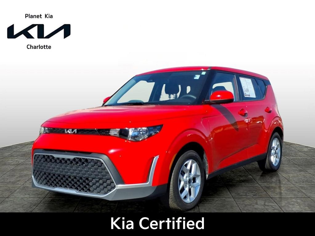 Certified 2025 Kia Soul LX w/ LX Technology Package FWD image 1
