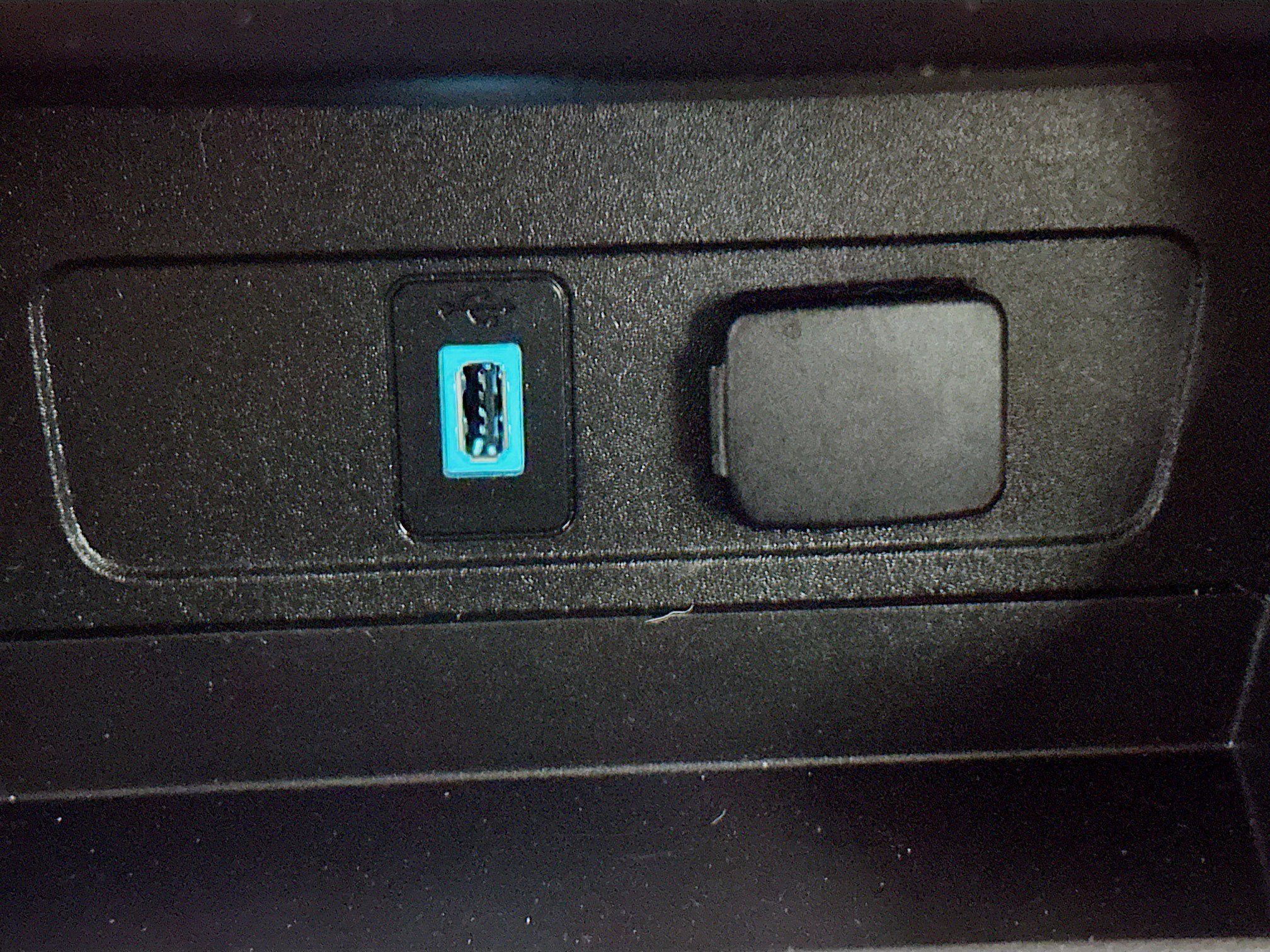 Used 2018 Ford Escape Titanium image 25