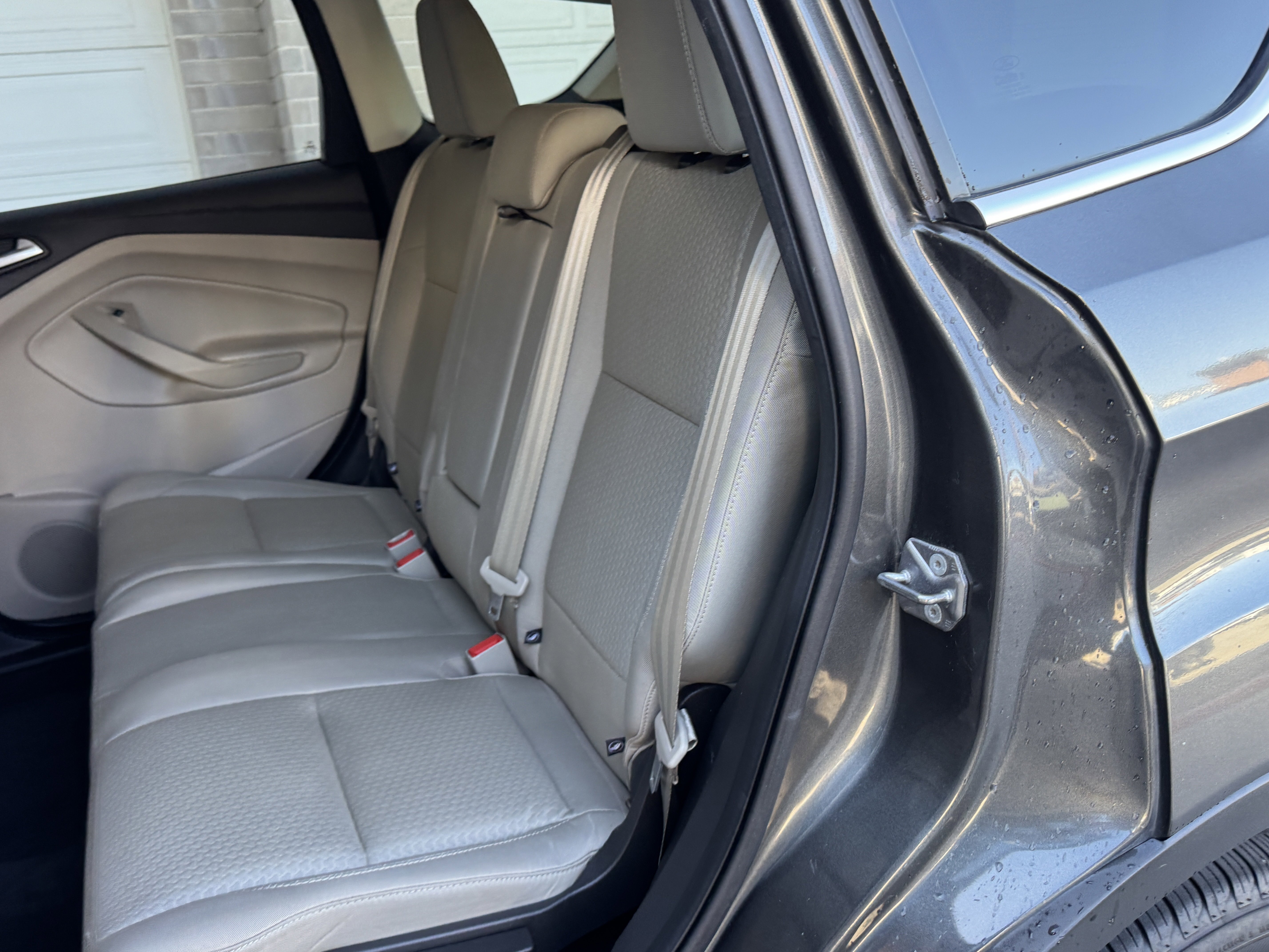 Used 2017 Ford Escape SE w/ Equipment Group 201A image 25