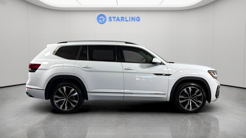 Used 2022 Volkswagen Atlas SEL Premium image 11