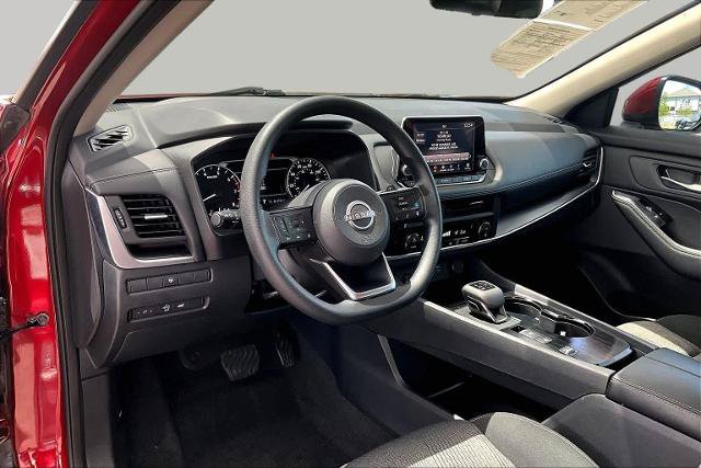 Certified 2024 Nissan Rogue SV FWD image 17