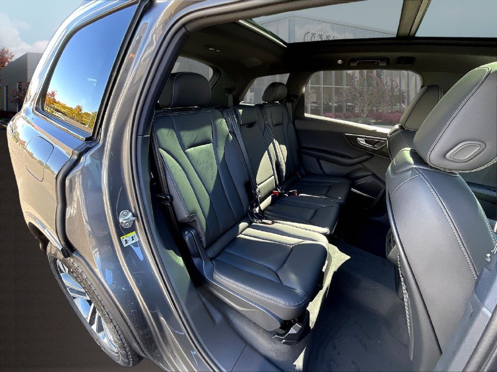 New 2026 Audi Q7 2.0T Premium AWD/4WD image 10