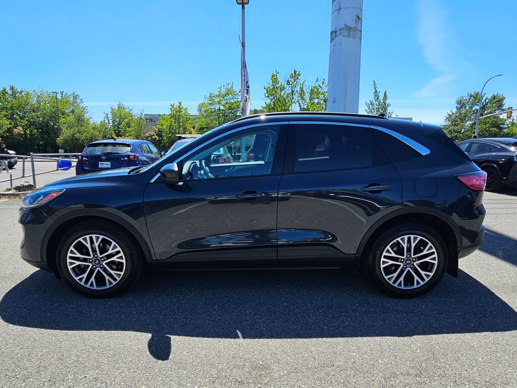 Used 2022 Ford Escape SEL FWD image 2