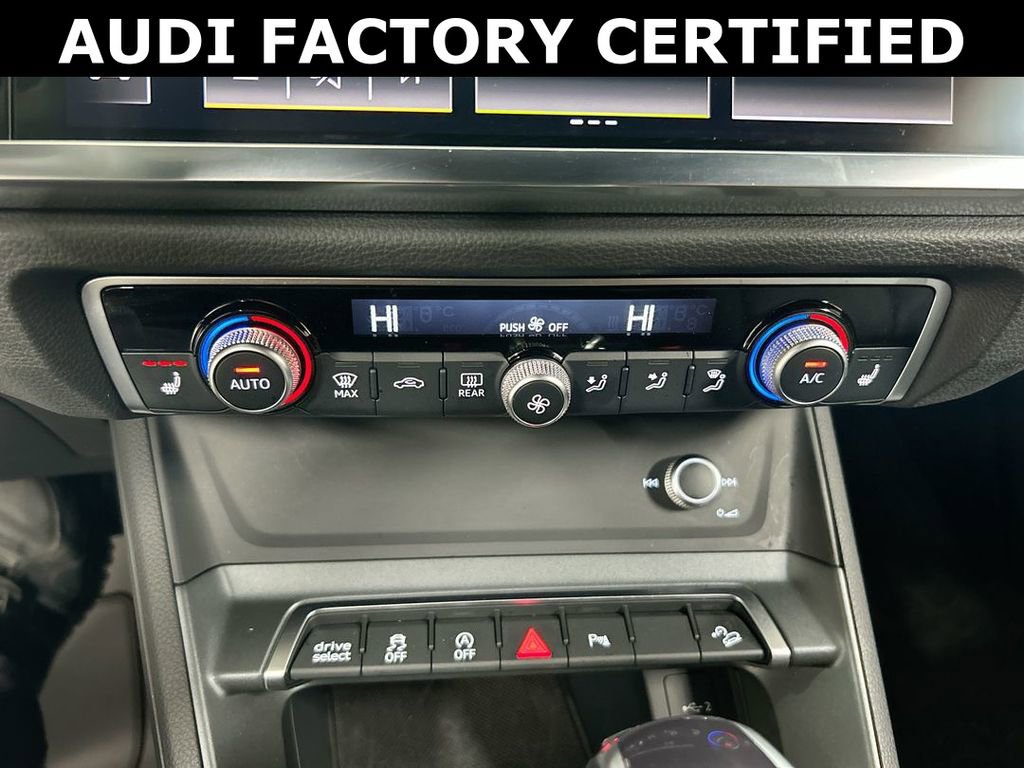 Certified 2025 Audi Q3 2.0T Premium w/ Black Optic Sport Package image 16