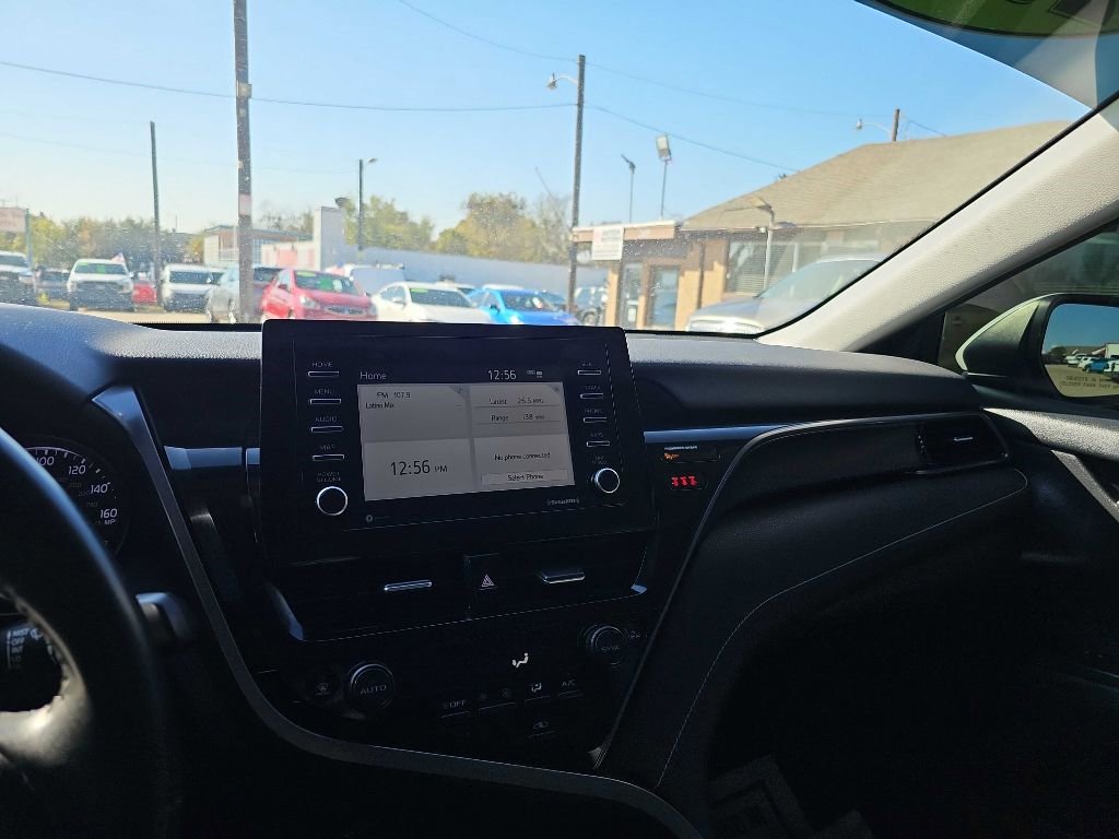 Used 2022 Toyota Camry SE image 26