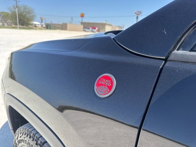 Used 2025 Jeep Compass Trailhawk image 8