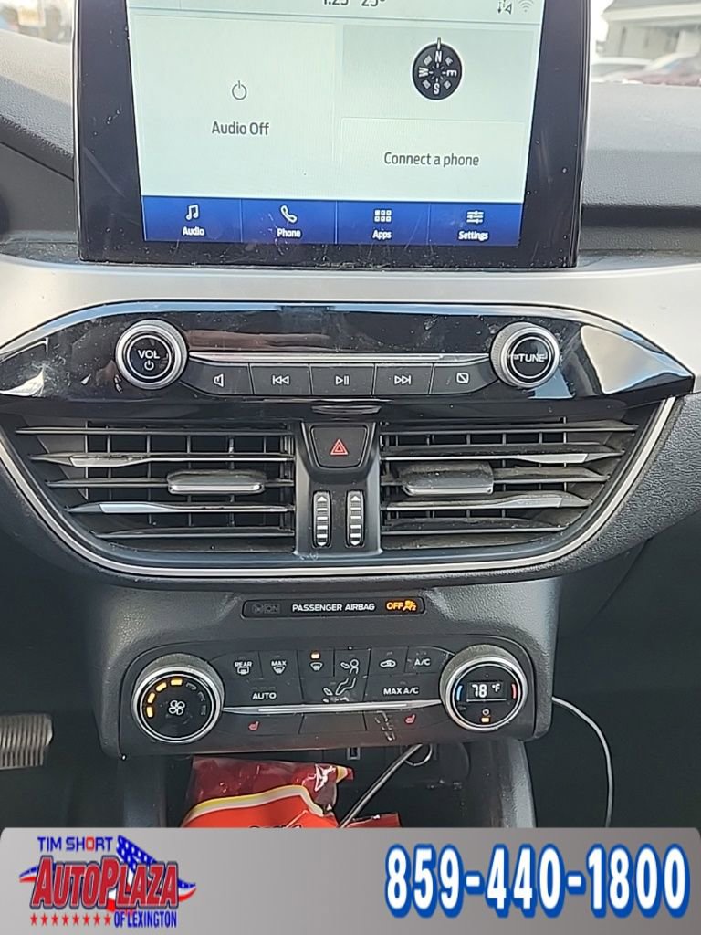 Used 2020 Ford Escape SE image 4