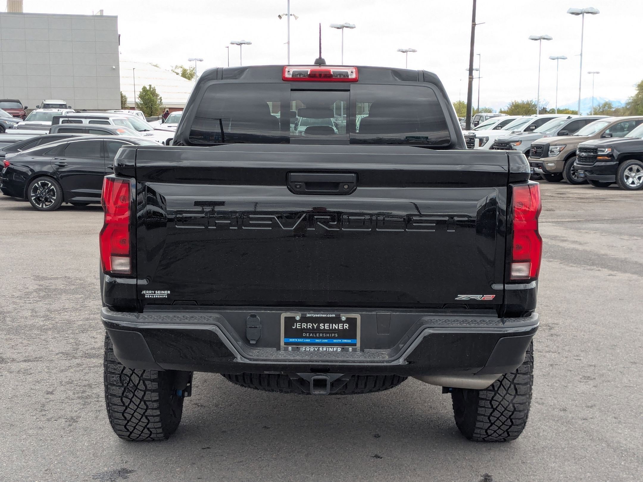 Used 2024 Chevrolet Colorado ZR2 image 4