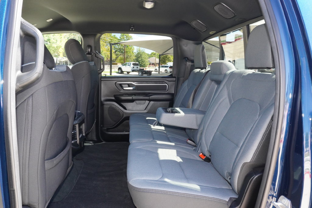 Used 2024 RAM 1500 Lone Star AWD/4WD image 32