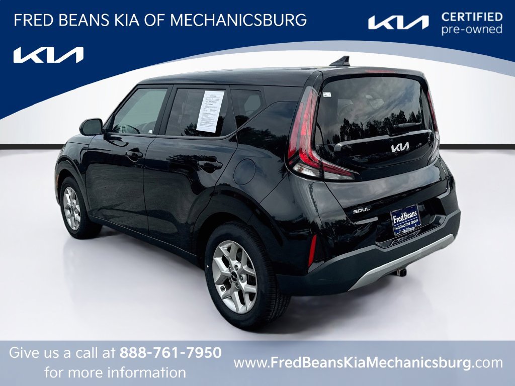 Certified 2023 Kia Soul LX w/ LX Technology Package FWD image 5