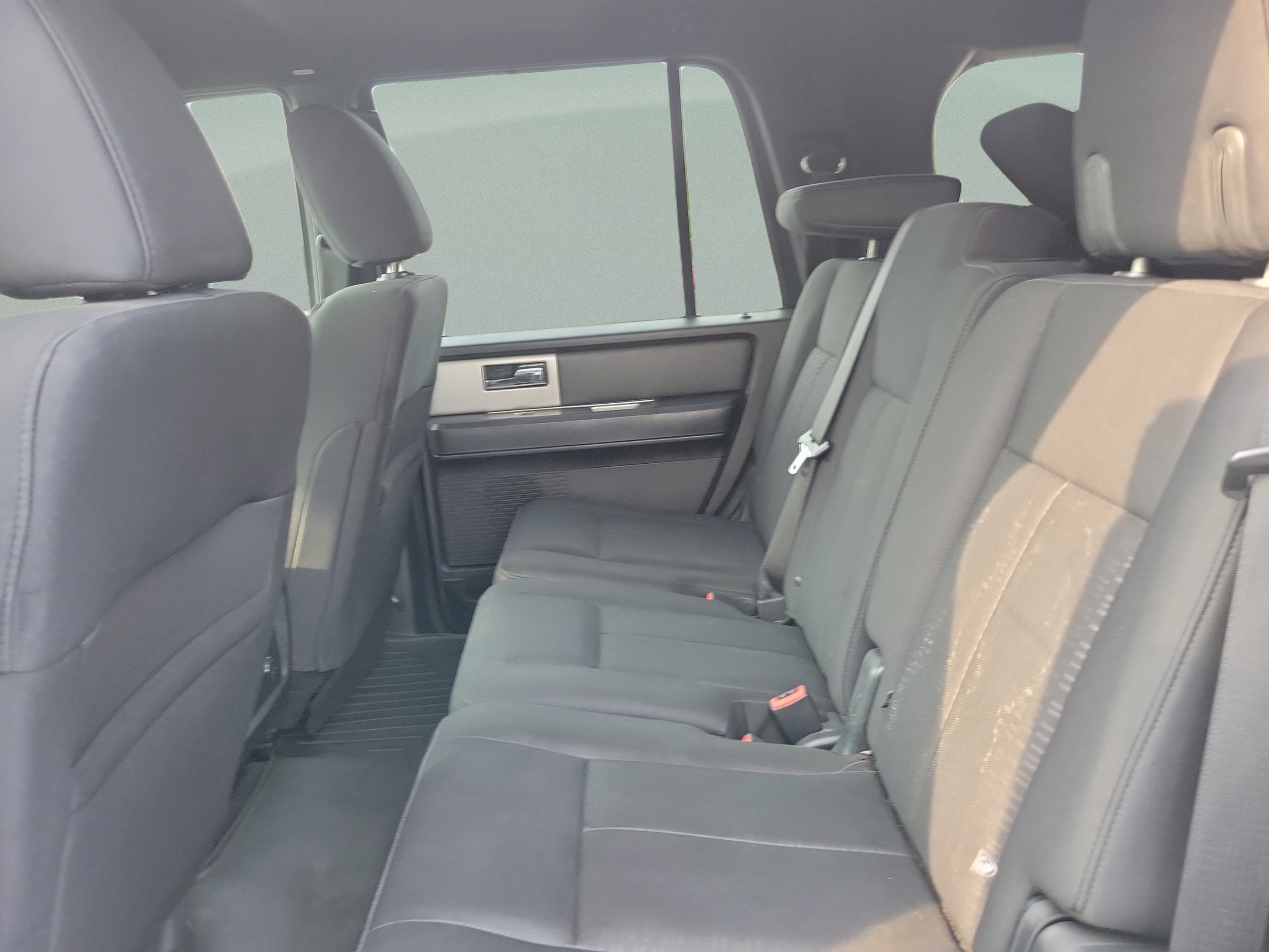 Used 2017 Ford Expedition XLT AWD/4WD image 8