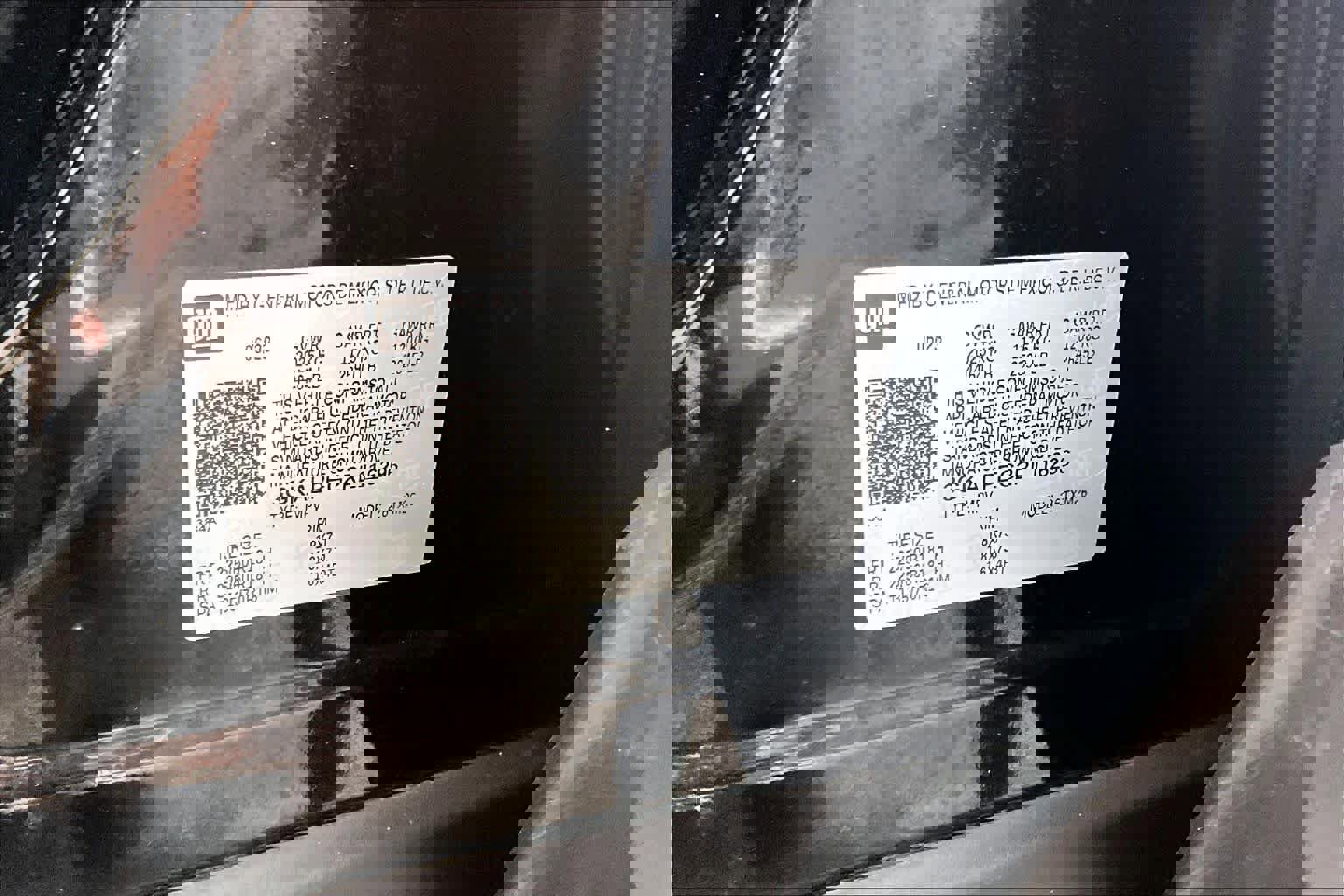 Used 2024 GMC Terrain SLT image 36