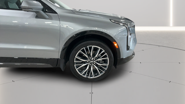 Used 2025 Cadillac XT4 Sport AWD/4WD image 24