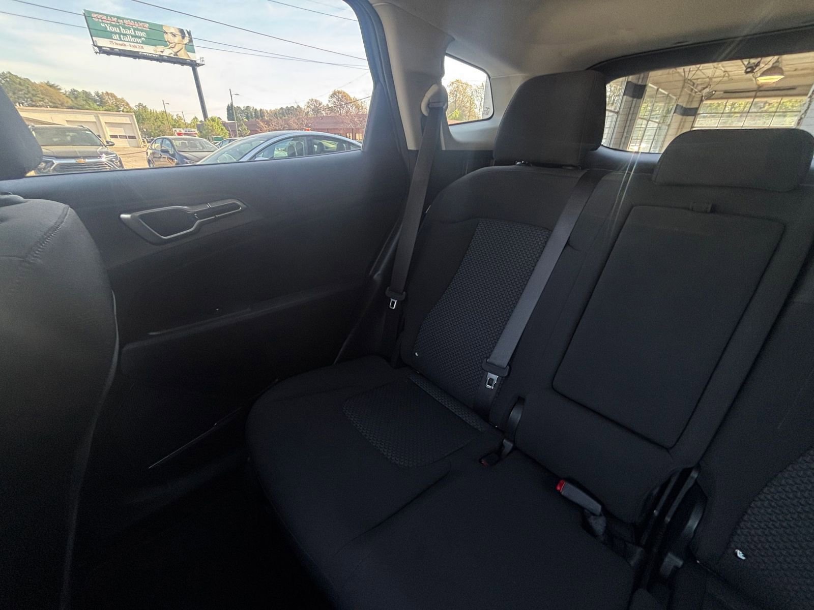 Used 2025 Kia Sportage LX image 38
