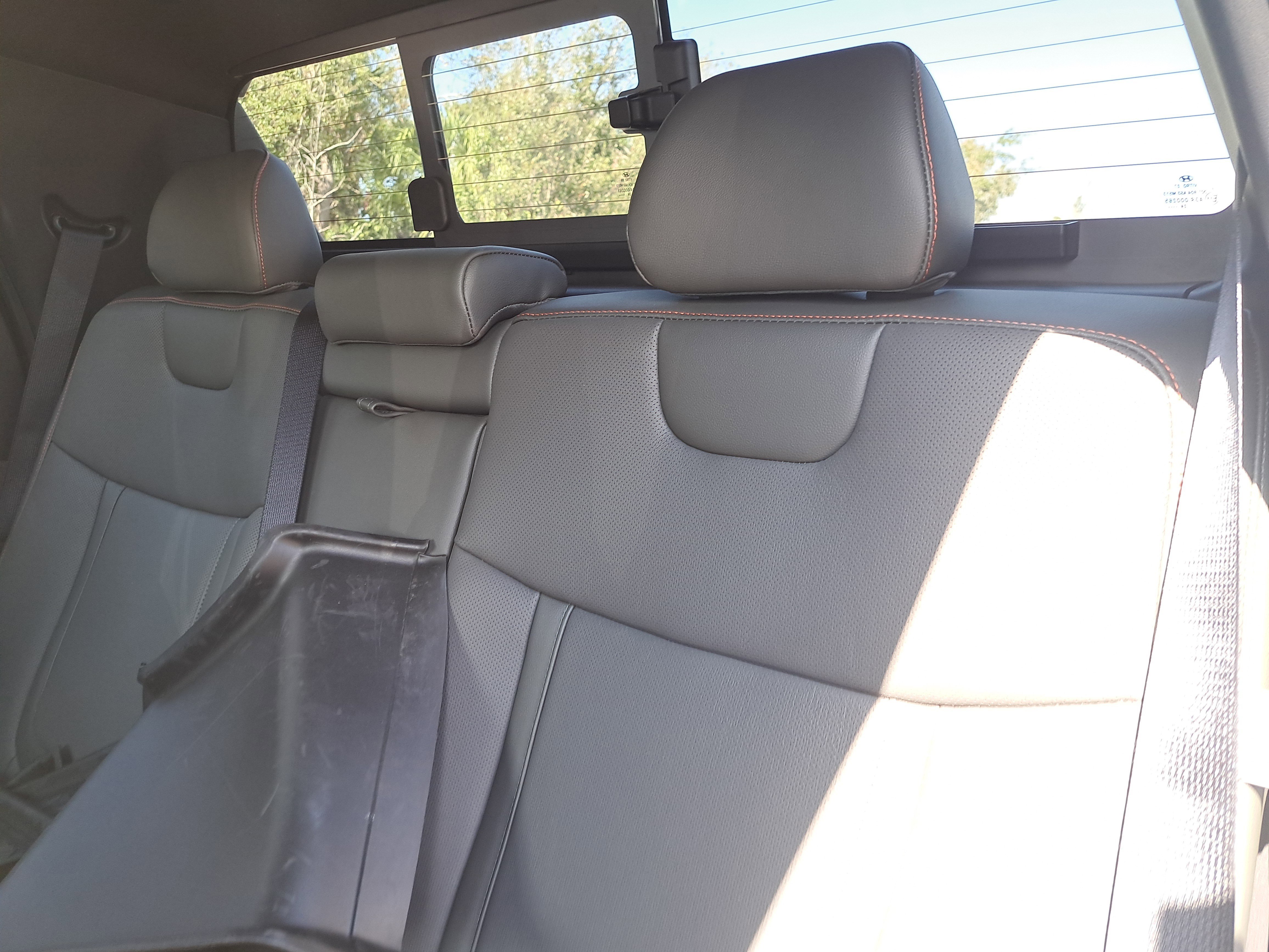 Certified 2025 Hyundai Santa Cruz Limited image 8