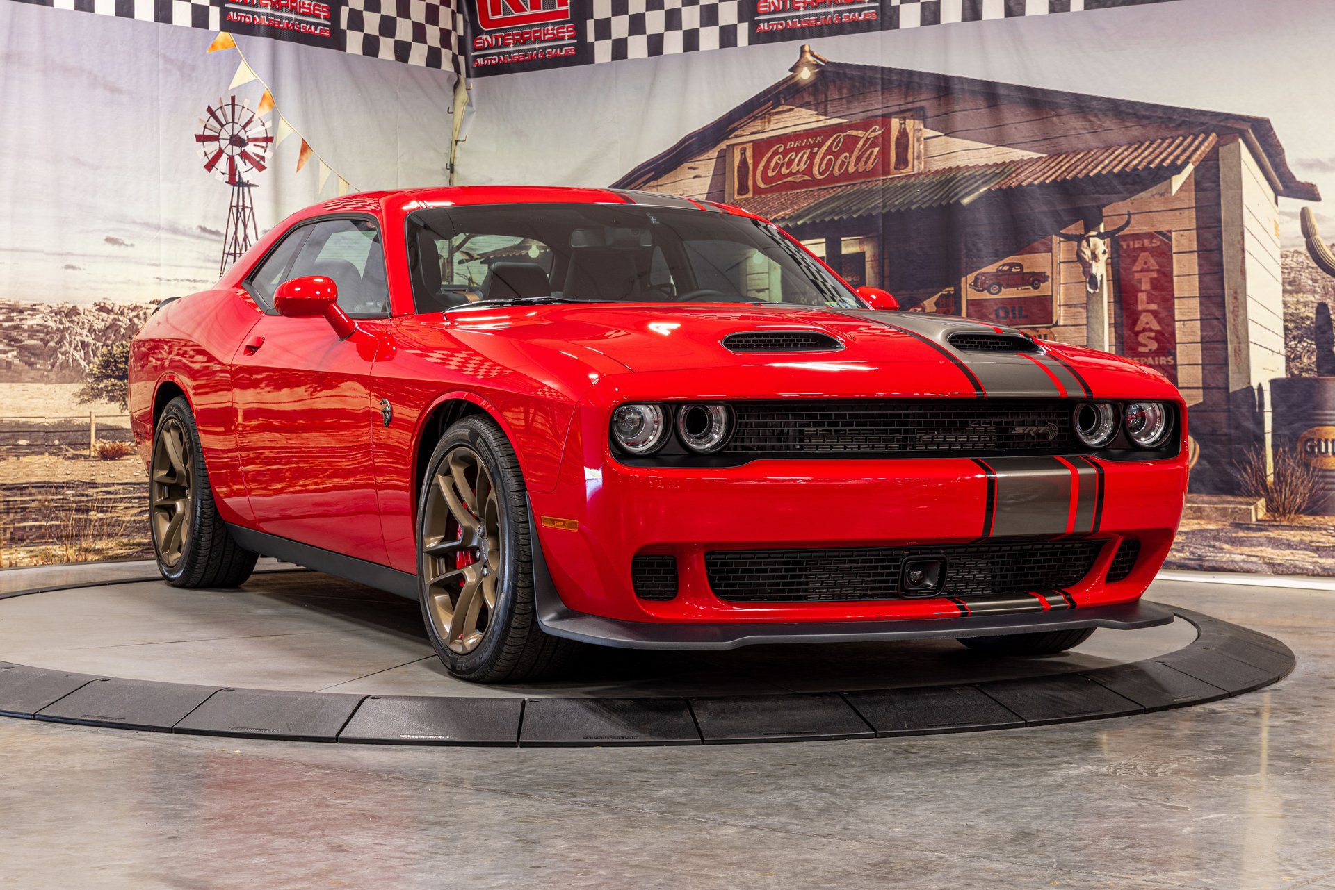 Used 2023 Dodge Challenger SRT Hellcat image 1