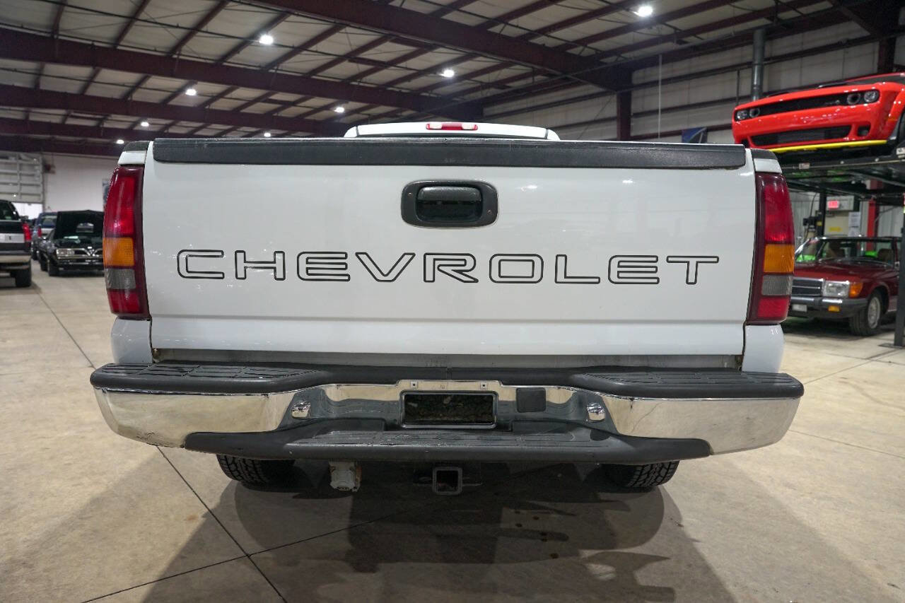 Used 2000 Chevrolet Silverado 1500 LS 2dr 4WD Standard Cab LB w/ Exterior Appearance Pkg image 7