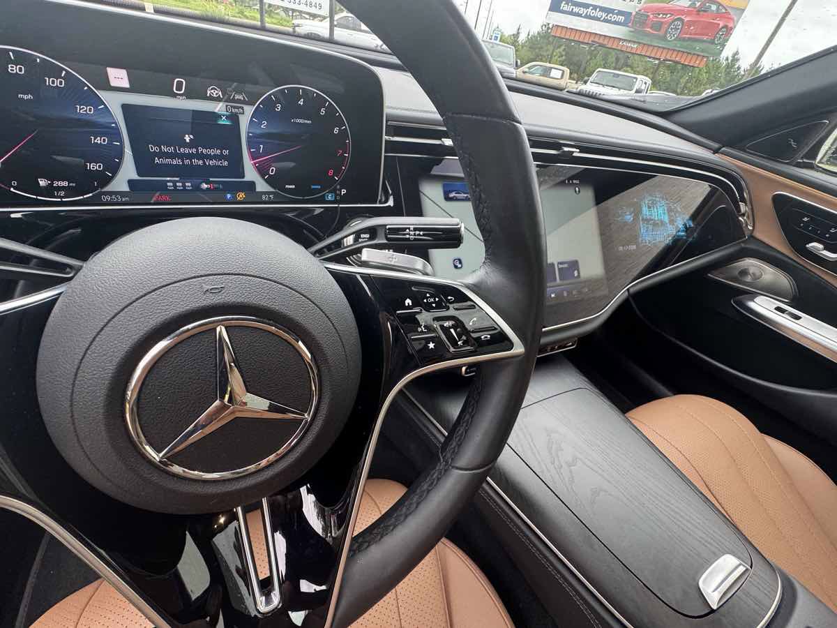 Used 2025 Mercedes-Benz E 350 Sedan w/ Multicontour Seating Package image 15