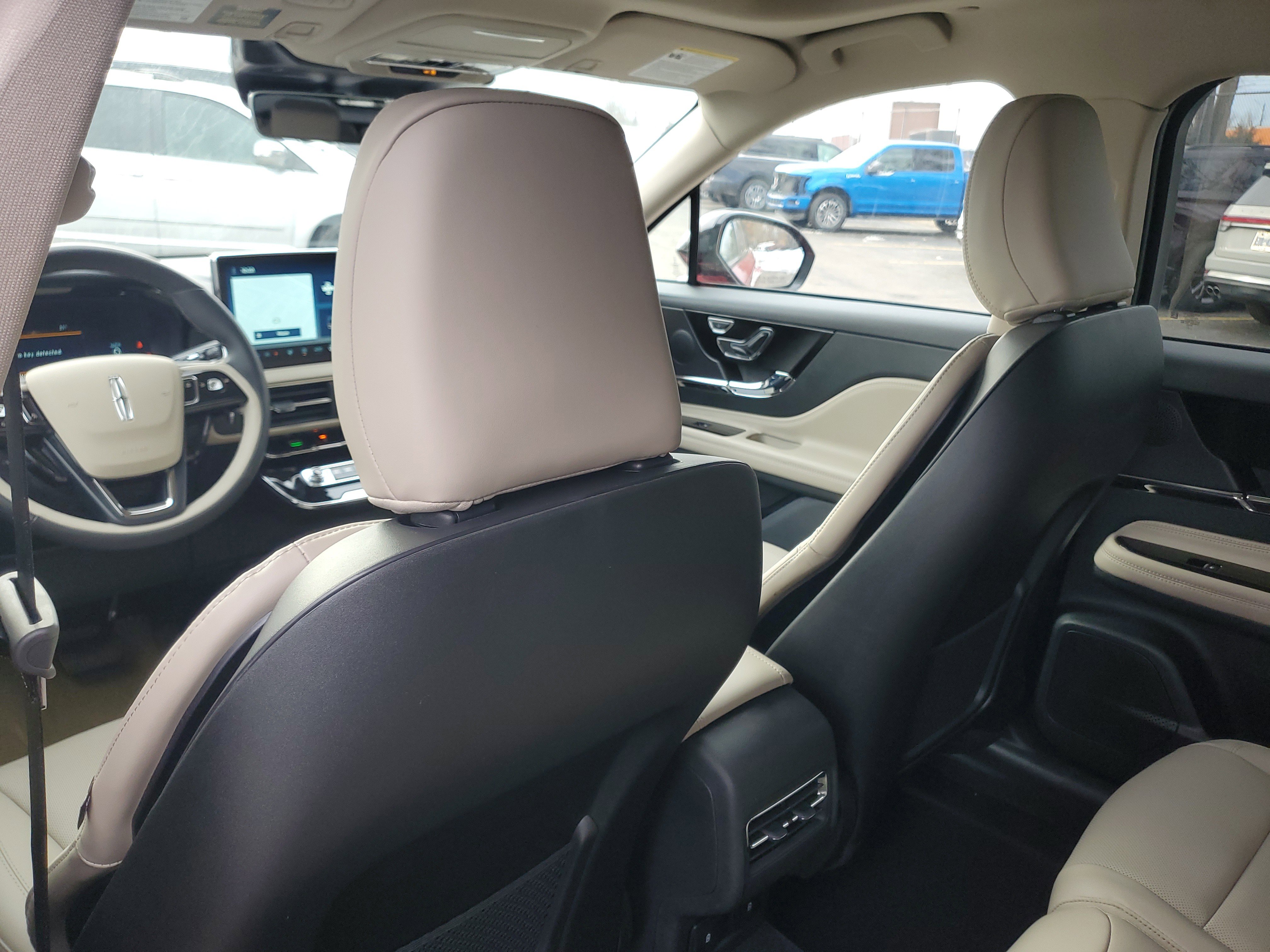 New 2026 Lincoln Corsair Premiere image 26