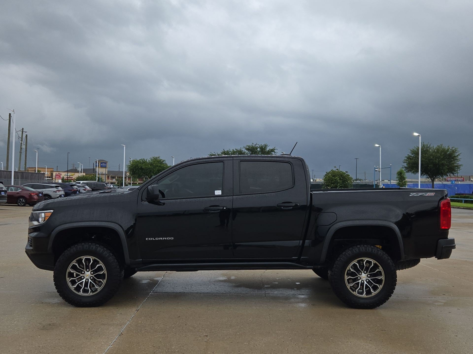 Used 2022 Chevrolet Colorado ZR2 AWD/4WD image 7
