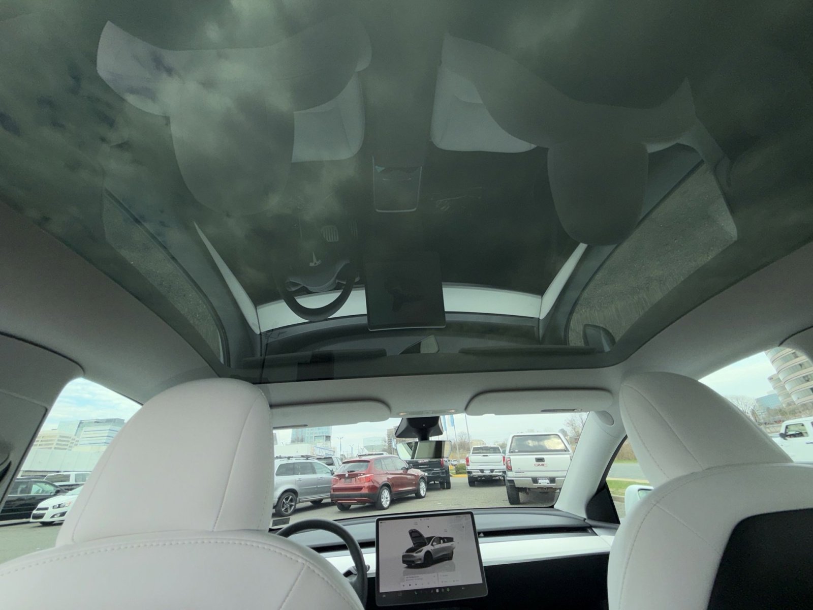 Used 2022 Tesla Model Y Performance image 24