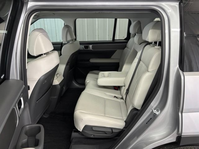 Used 2026 Hyundai Santa Fe SEL FWD image 11