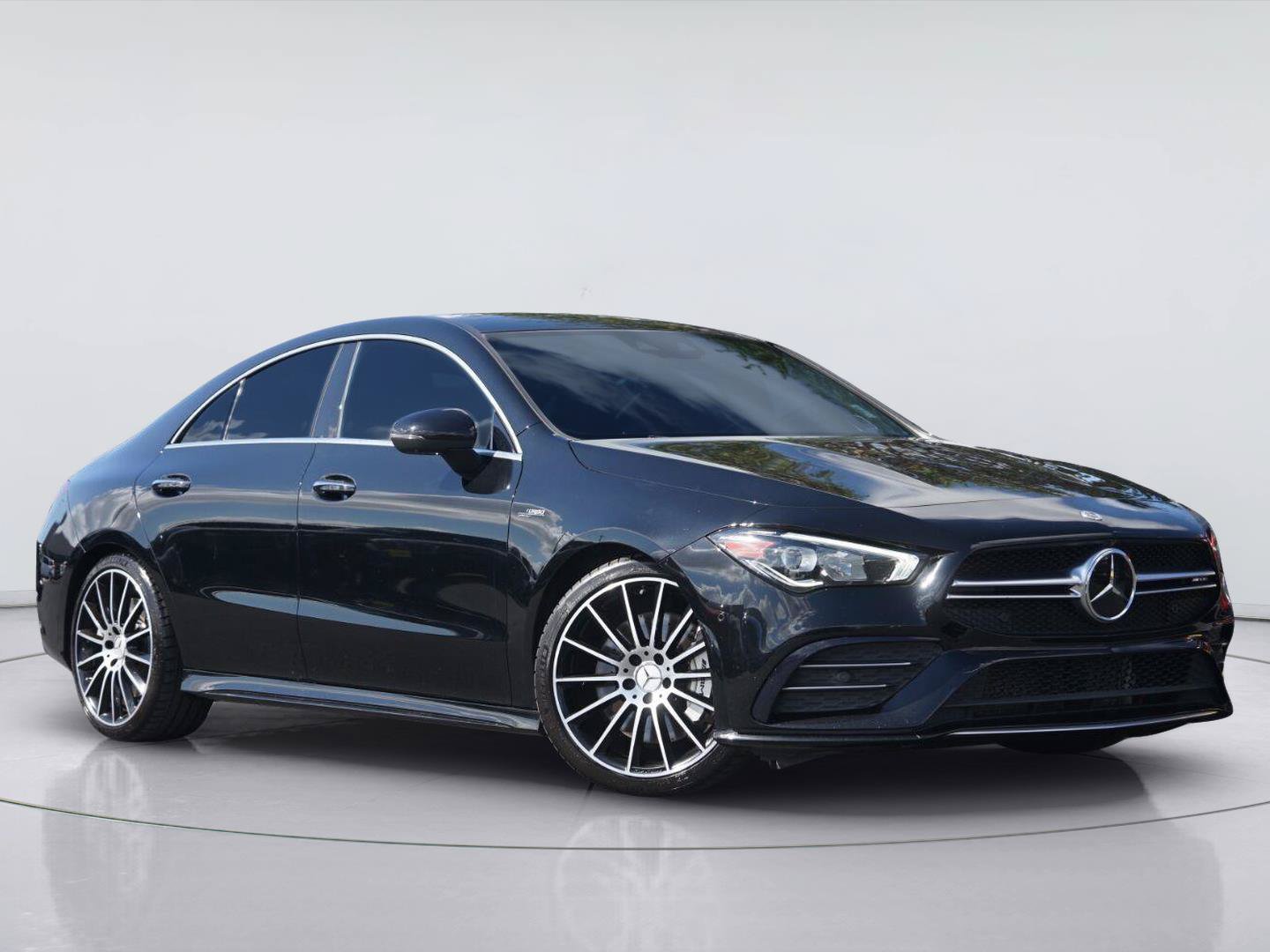 Used 2021 Mercedes-Benz CLA 35 AMG 4MATIC image 2