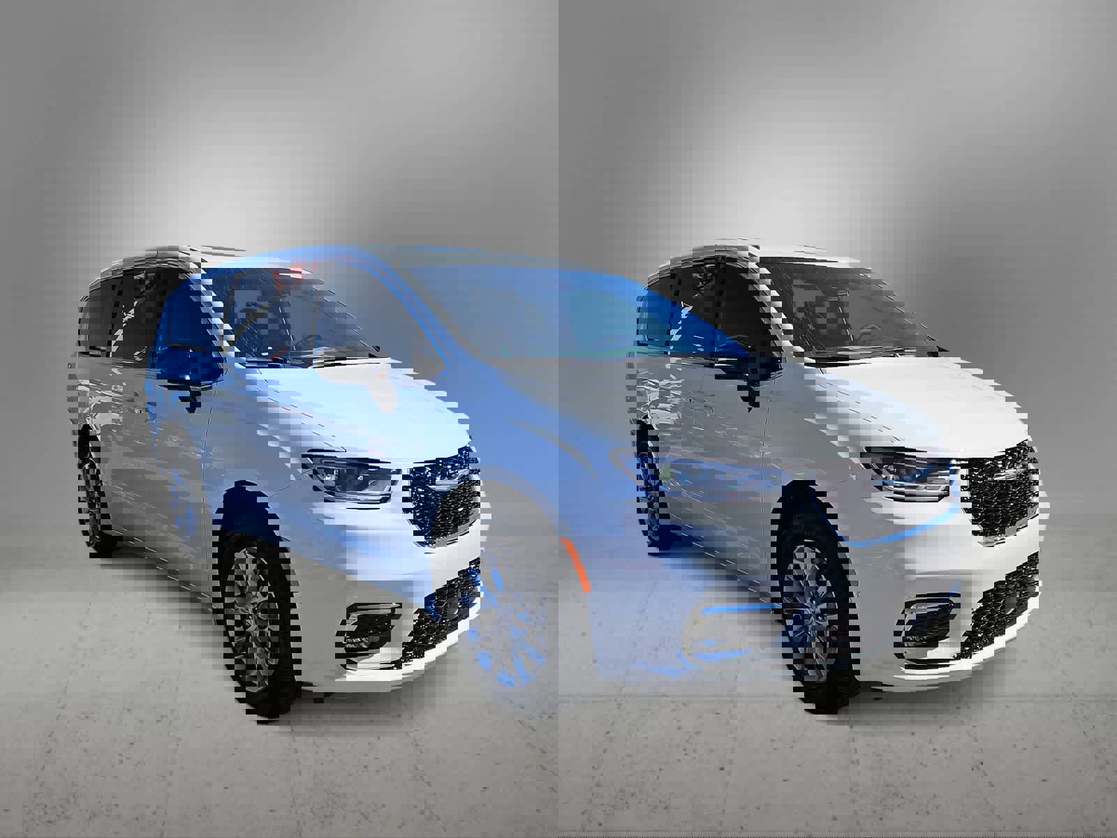 New 2026 Chrysler Pacifica Limited image 2