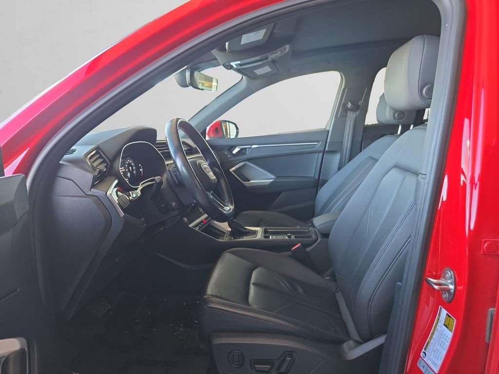 Used 2024 Audi Q3 2.0T Premium image 10