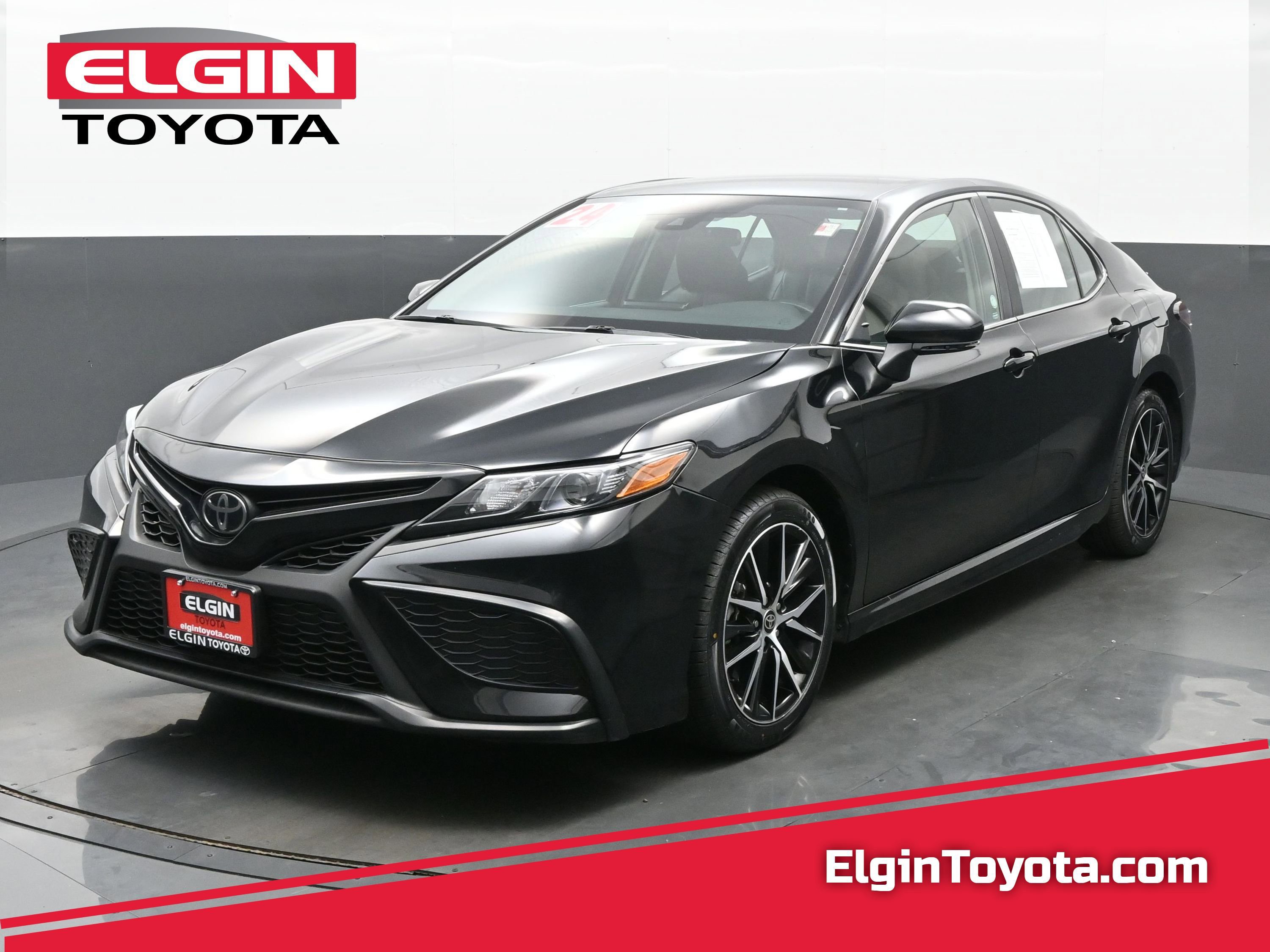 Used 2024 Toyota Camry SE
