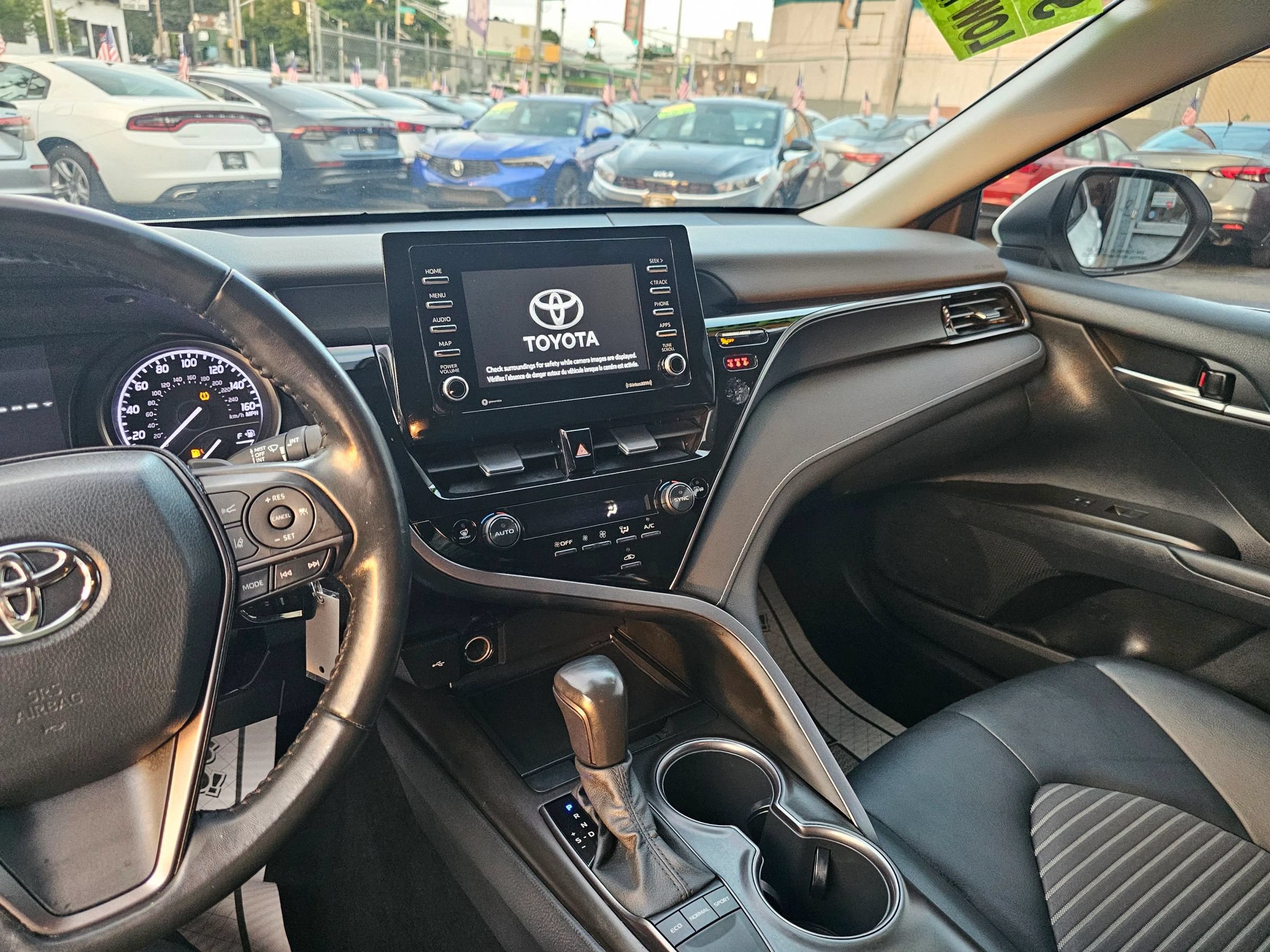 Used 2023 Toyota Camry SE FWD image 23