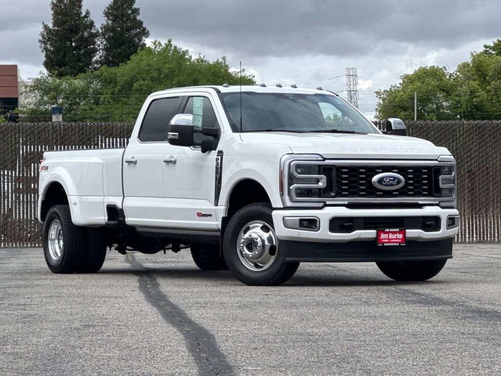 Certified 2026 Ford F350 Platinum w/ Platinum Plus Package AWD/4WD image 1