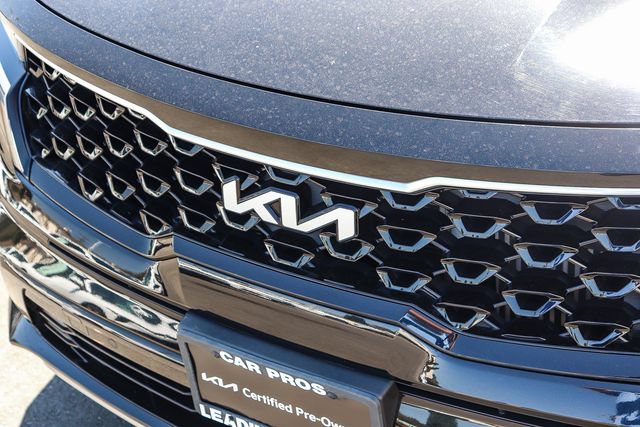 Certified 2023 Kia Sorento EX FWD image 7