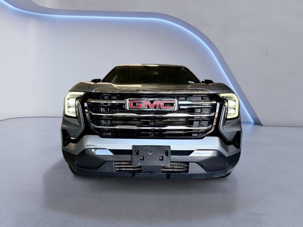 Used 2025 GMC Terrain Elevation FWD image 3