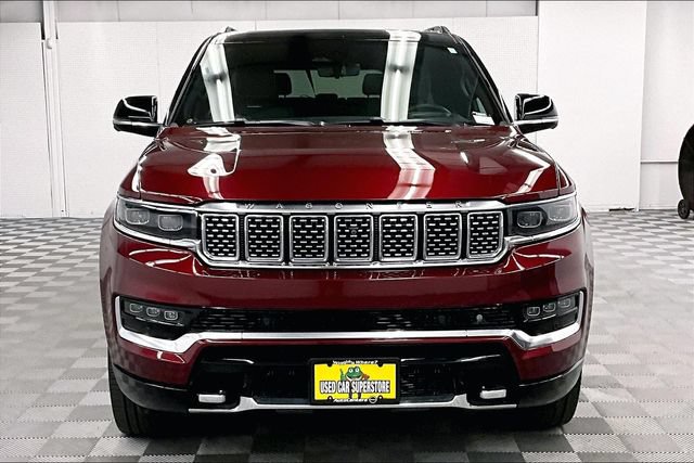 Used 2025 Jeep Grand Wagoneer L Series III w/ Rear-Seat Entertainment Group AWD/4WD image 4