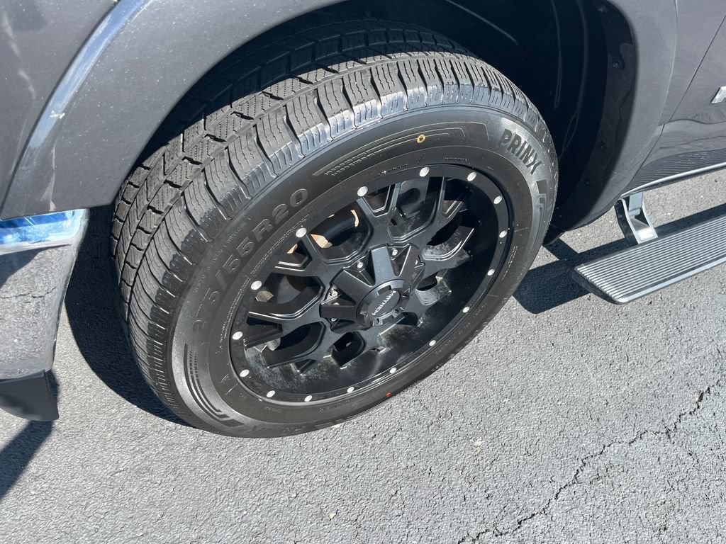 Used 2020 RAM 1500 Laramie RWD image 9