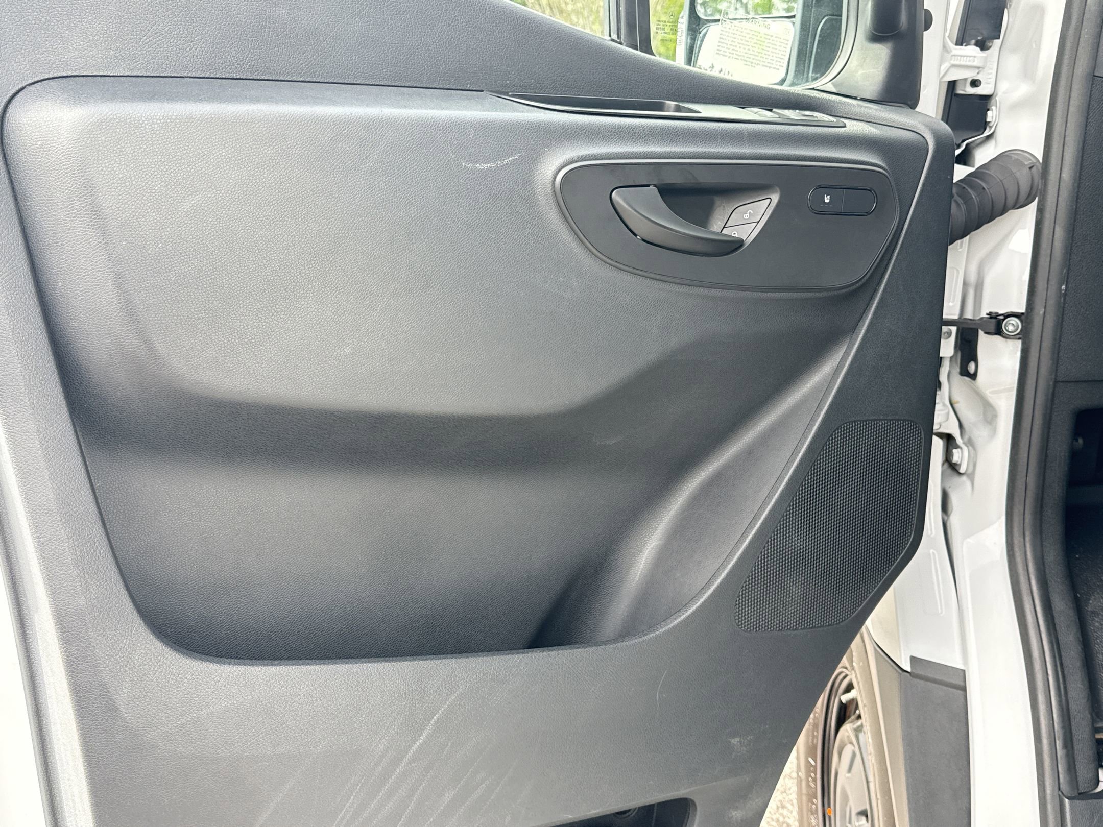 Used 2025 Mercedes-Benz Sprinter 2500 image 17