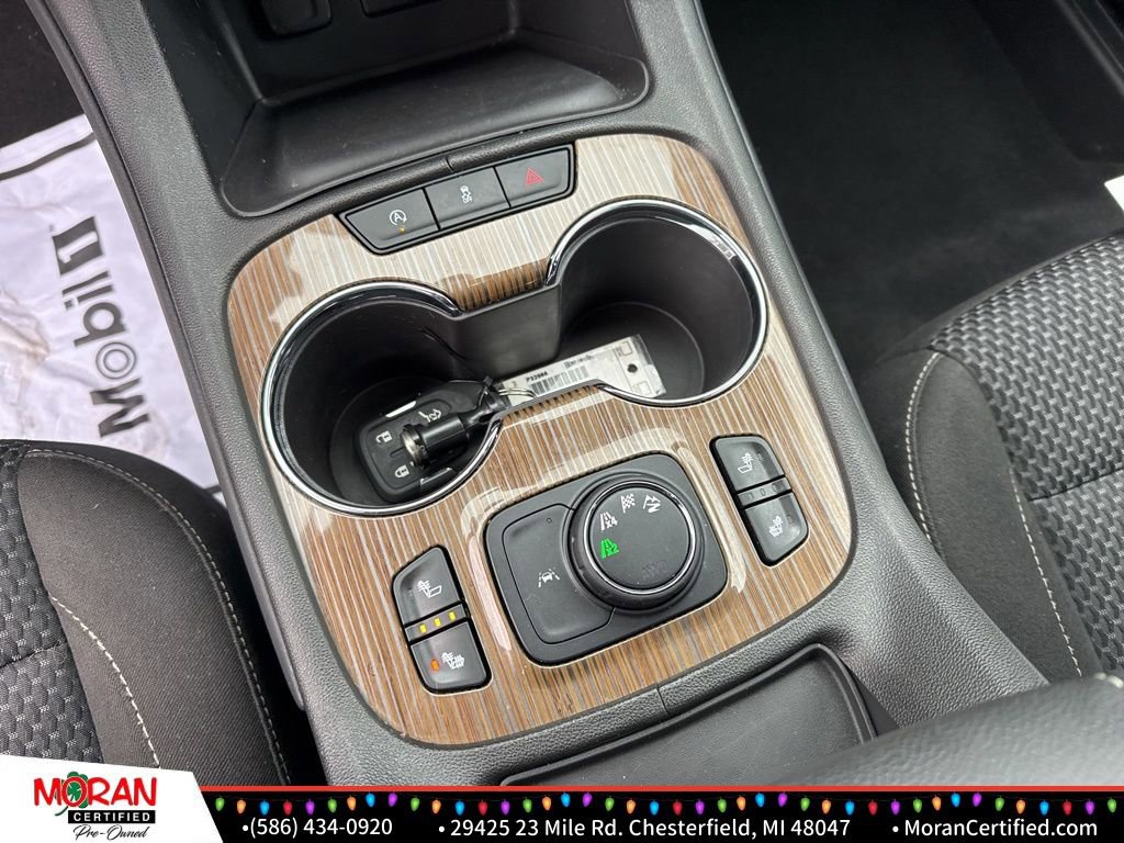 Used 2023 GMC Acadia SLE w/ Driver Convenience Package image 17