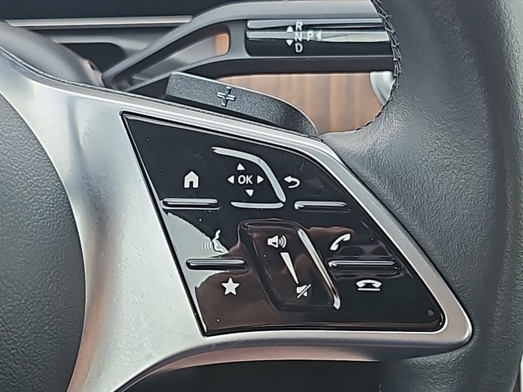 Used 2025 Mercedes-Benz C 300 4MATIC Sedan image 8