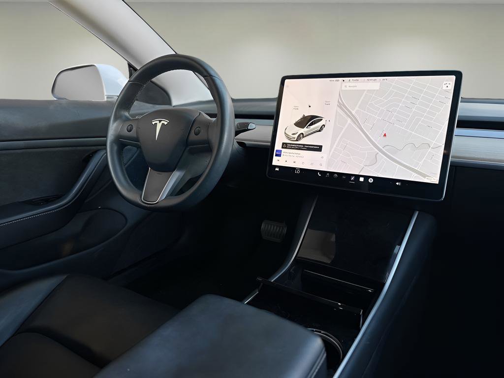 Used 2020 Tesla Model 3 Performance image 9