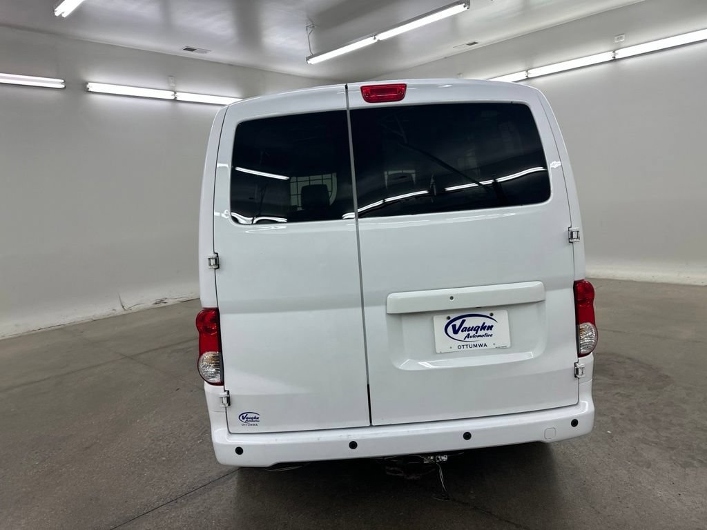 Used 2017 Chevrolet City Express LT w/ Technology Package FWD image 11
