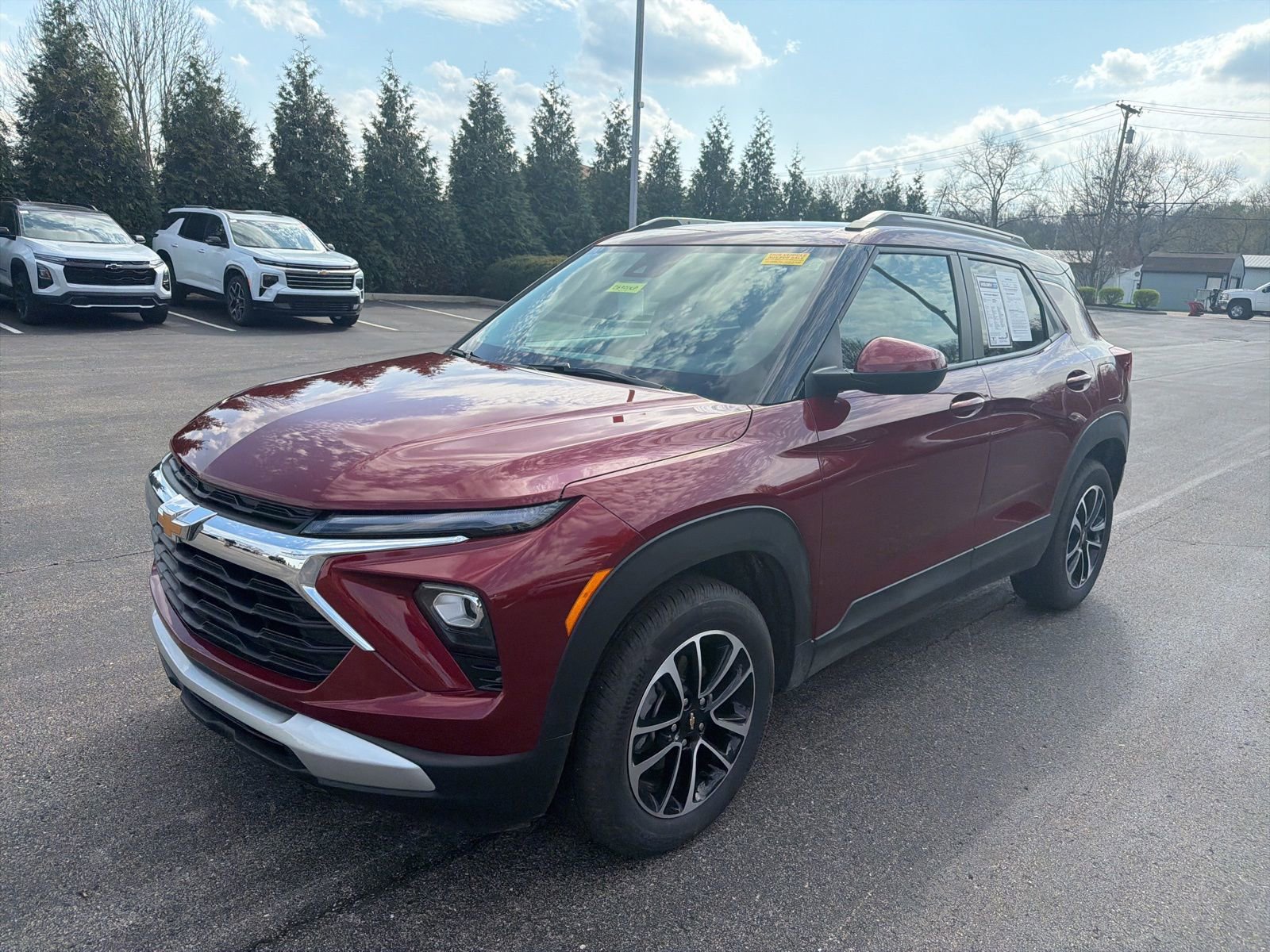 Used 2024 Chevrolet TrailBlazer LT w/ LT Cold Weather Package image 9