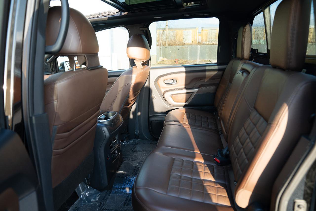 Used 2020 Nissan Titan Platinum Reserve w/ Moonroof Package image 27